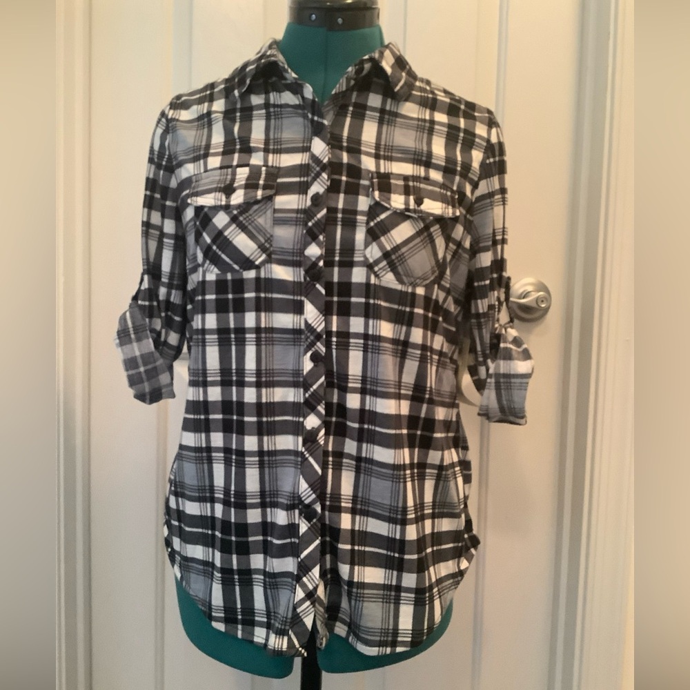 Love Potion Women’s Black White Grey Shirt PM Roll Tab 3/4 Sleeve